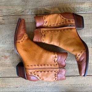 Charlie Horse Boots
